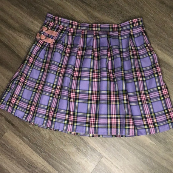 Plaid Skirt - Picture 4 of 4